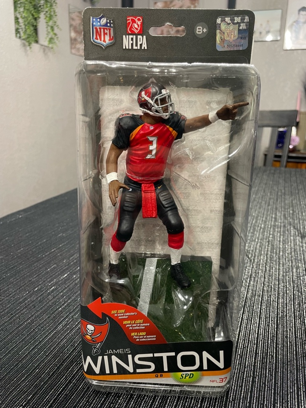McFarlane Toys NFL Series 37 Jameis Winston Action Figure Tampa Bay Buccaneers
